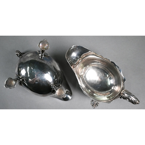 98 - Pair of George III silver pot-bellied sauce-boats with scroll handles and shell feet, Fuller White, ... 