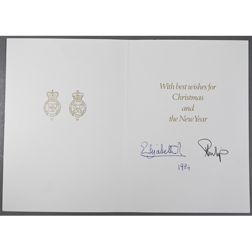 1092 - HM Queen Elizabeth II and HRH the Duke of Edinburgh Christmas card with printed photographic front, ... 