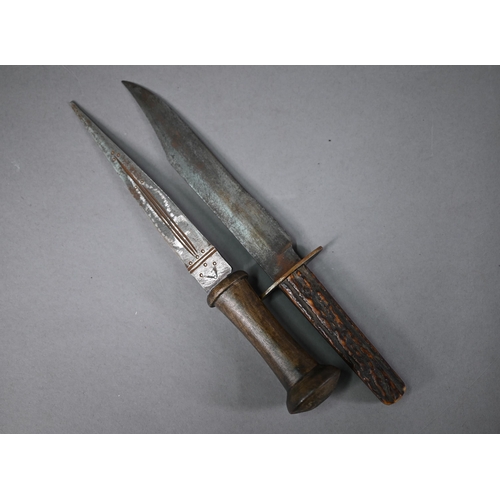 1216 - Antique Bowie knife with 7