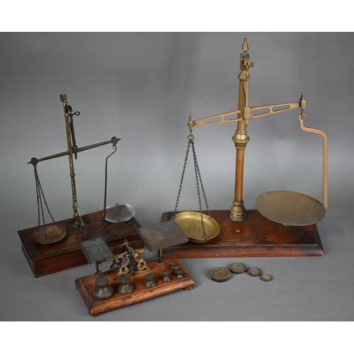 1230 - A 19th century set of brass and steel scales on mahogany base with drawer, 37 cm high to/w a large s... 