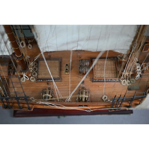 1253 - Wooden 1:50 scale model of 1875 Baltimore Clipper 'Harvey', 70 x 95 cm overall, built by John V Smit... 