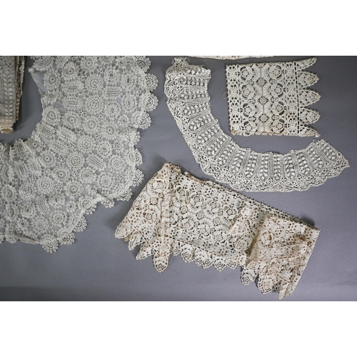 1277 - A small box of antique lace edgings and trimmings including needlerun and crochet lace