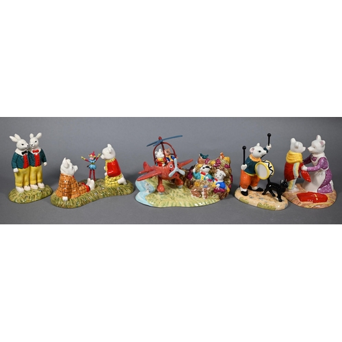 576 - Royal Doulton Rupert Characters Series - Boxed ltd edition Rupert Takes a Flying lesson no 0325/2000... 