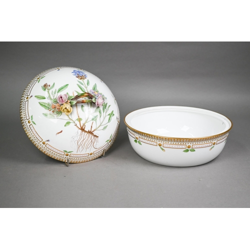 617 - Royal Copenhagen Flora Danica tureen and cover decorated with 'Brunella Grandiflora Jacq', 23.5 cm d... 