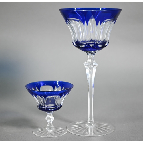 623 - Antique blue flash decanter and stopper, 25 cm high to/w six blue flash wine glasses and six sherry ... 