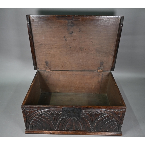 861 - A 17th century English oak bible box, lunette carved to front and sides, with iron lock-plate, 65 cm... 