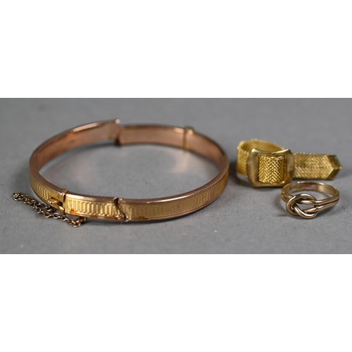 343 - A small quantity of gold items all in as found condition including 9ct bangle, 9ct knot ring and ant... 