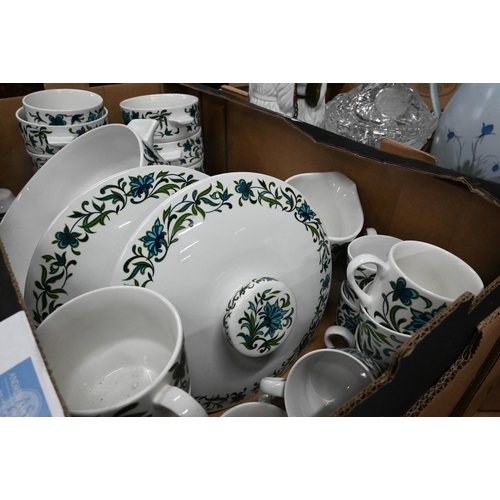 173 - #Midwinter Marquess of Queensbury-shape dinner/coffee service, 70 pieces (2 boxes)