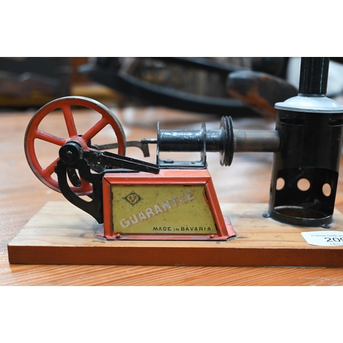 209 - Bing (Bavaria) tinplate static steam engine with flywheel, 19 x 22cm, to/w a copper and enamelled ti... 