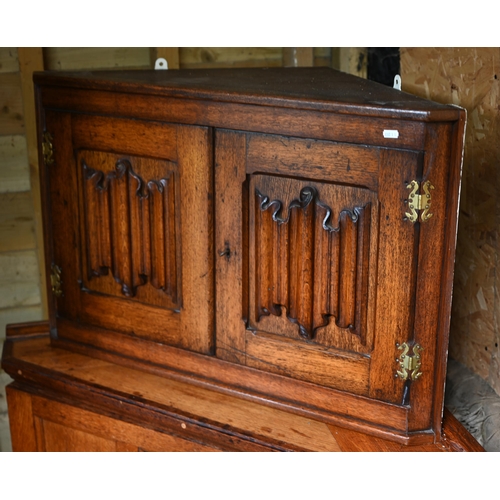 287 - #Two differing oak corner cabinets, one floor standing, the other wall hanging (2)