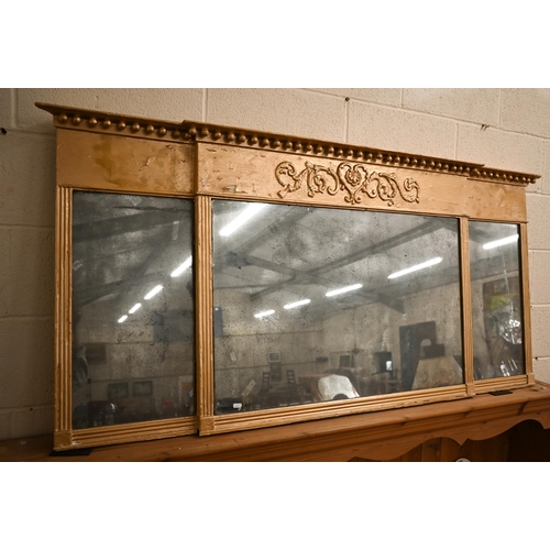 297 - A large breakfront triple-plate over mantel mirror in gesso and gilt wood frame, 156 cm x 80 cm