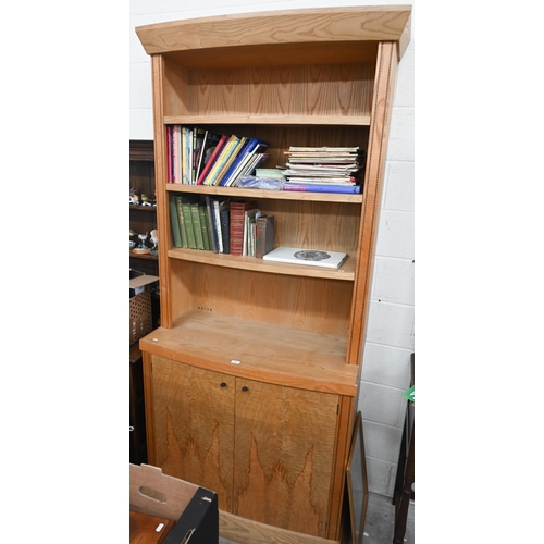 390 - A light ash and chevron strung bookcase in the Art Deco style by repute - Peake & O'Dwyer, with ... 