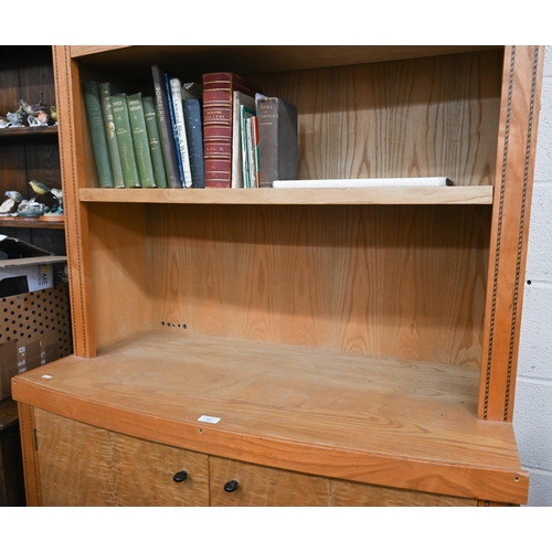 390 - A light ash and chevron strung bookcase in the Art Deco style by repute - Peake & O'Dwyer, with ... 