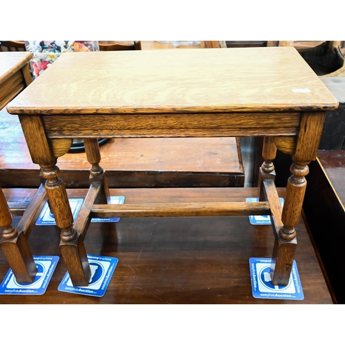 423 - A pair of golden oak rectangular side tables 44 cm x 25 cm x 38 cm 