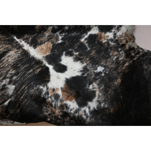 535 - Cow hide throw/rug, 250 x 250 cm approx