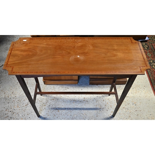 595 - An Edwardian inlaid walnut side table on square tapering legs, 95 x 35 x 80 cm h