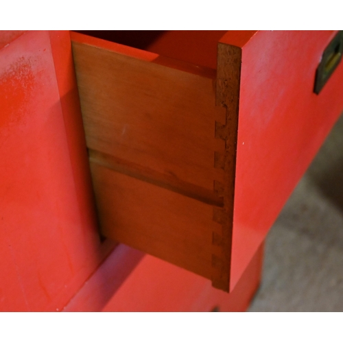 611 - Red painted, brass mounted campaign style chest of two short over two long drawers, 88 cm w x 46 cm ... 