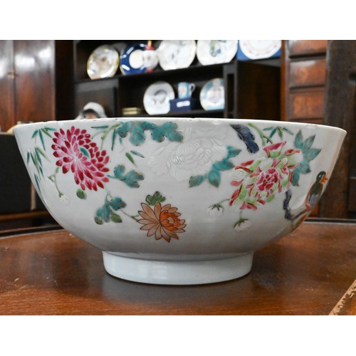 80A - An 18th century Chinese famille rose fluted punch bowl, Qianlong period (1736-95) Qing dynasty, pain... 