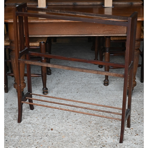 550 - Edwardian walnut clothes airer