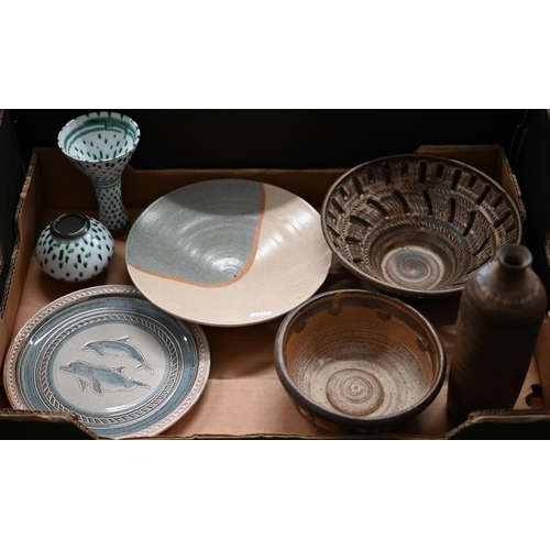 68 - Seven various pieces of studio stoneware (box)