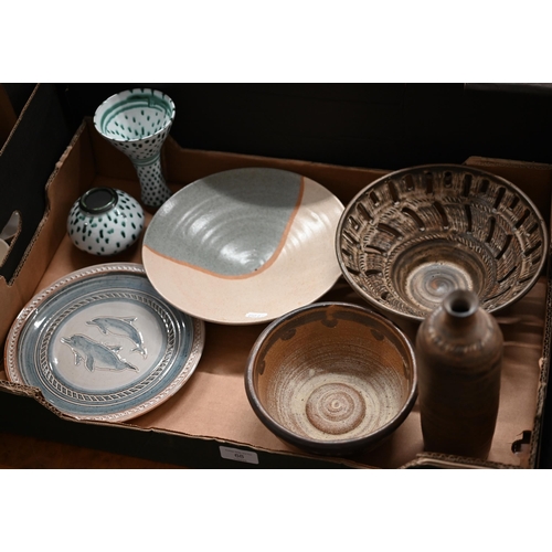 68 - Seven various pieces of studio stoneware (box)