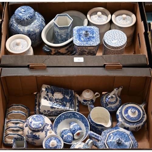 70 - Various Victorian and later blue and white transfer-printed tableware (2 boxes)