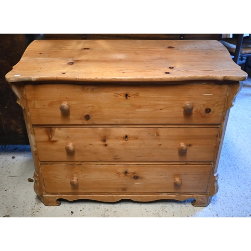 43 - An antique Continental pine chest of three long drawers, 107 x 53 x 83 cm high