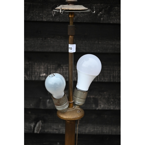 470 - Brass reeded-column standard lamp with two bulb sockets