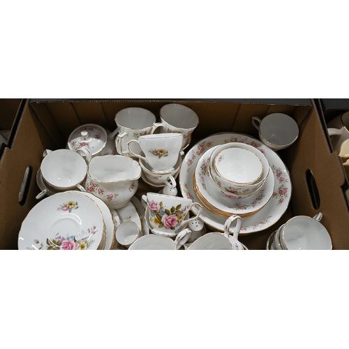 62 - # Extensive Duchess china dinner/tea service, in the 'Summer' and 'June Bouquet' patterns (box)... 