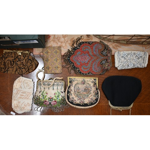 142 - Various costume including gauze collar with embroidery, sequins and glass beads, various evening bag... 