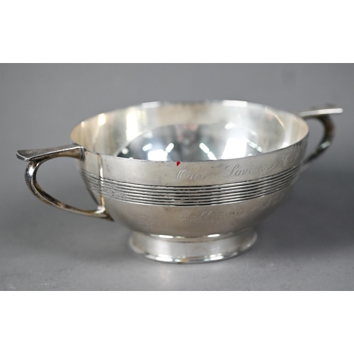 131 - An Arts & Crafts two-handled silver bowl with reeded band and plain foot-rim, E.S. Barnsley &... 