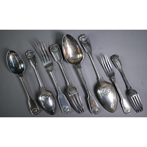 21 - A set of antique electroplated fiddle thread and shell flatware, comprising twelve each tablespoons ... 