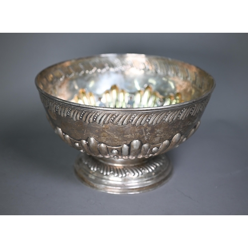 231 - A Victorian silver rose bowl with writhen reeded design, on stemmed foot, Mappin & Webb (John Ne... 