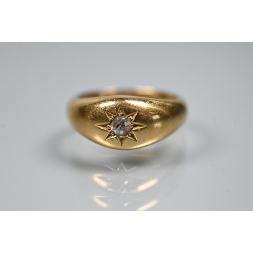 364 - An 18ct yellow gold ring set single diamond, size L, approx 9.2g all in to/w a yellow metal buckle r... 