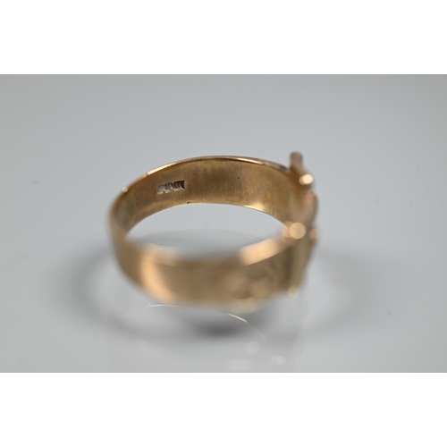 364 - An 18ct yellow gold ring set single diamond, size L, approx 9.2g all in to/w a yellow metal buckle r... 