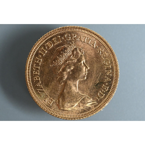 474 - An Elizabeth II gold sovereign, dated 1980