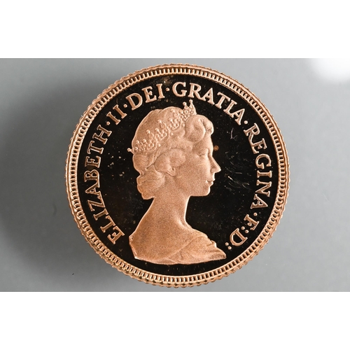 479 - An Elizabeth II gold proof half sovereign, in fitted box, dated 1980