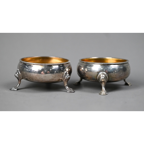 84 - WITHDRAWN Pair of George III silver circular salts with beaded rims and hoof feet, Thomas Shepherd (... 