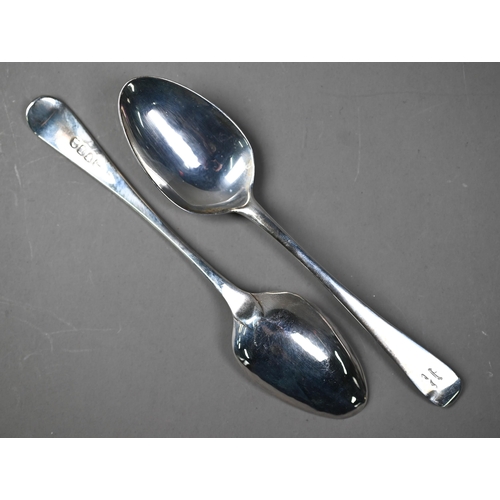 95 - A set of eleven George III silver feather-edge teaspoons, George Smith IV, London 1797, to/w a Georg... 