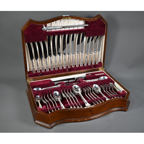 220 - A canteen of Kings pattern silver flatware for eight settings, Viners, Sheffield 1958-63, including ... 