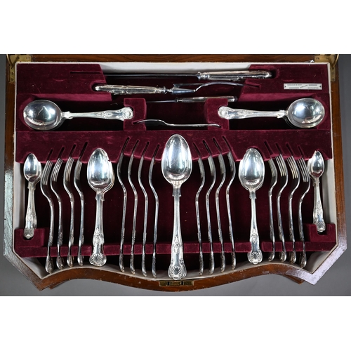 220 - A canteen of Kings pattern silver flatware for eight settings, Viners, Sheffield 1958-63, including ... 