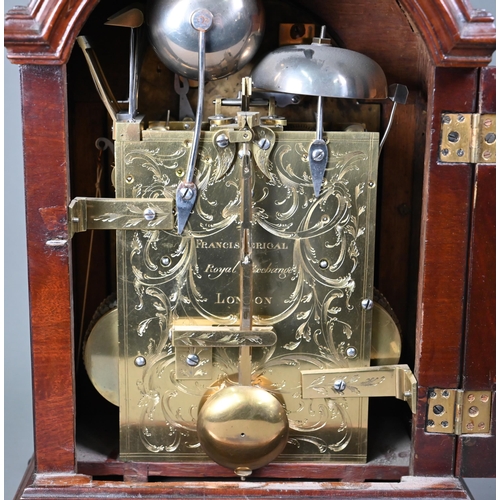 1005 - Francis Perigal, Royal exchange, London, a good George III brass mounted figured mahogany bracket cl... 