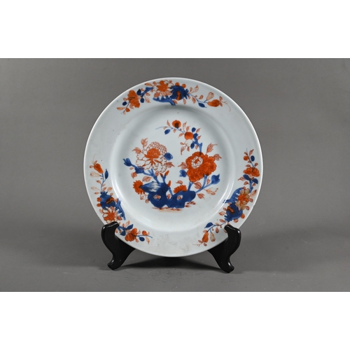 537 - Three 18th century Chinese Imari plates, Kangxi period (1662-1722) Qing dynasty, all with floral des... 