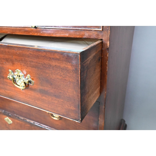 946 - A Georgian mahogany chest on chest, the blind fret moulded cornice over two short and three long gra... 