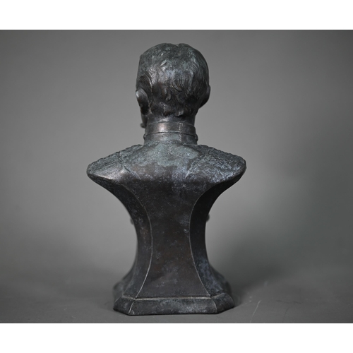 1157 - A Boer war period spelter bust of Lord Kitchener, 16 cm h