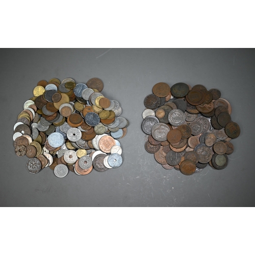 1165 - A collection of 19th century copper coins and tokens, including British, Empire and foreign includin... 