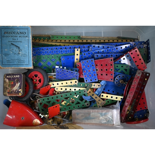 1266 - A Meccano no.2 model car and alternative body components (built) c/w brochure and assorted other vin... 