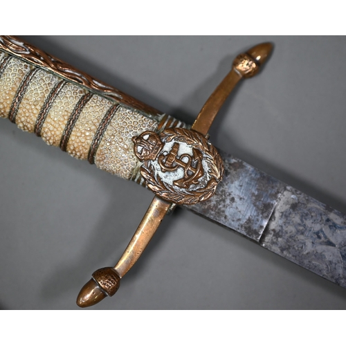 1295 - An 1856 pattern midshipman's dirk and scabbard, the unbranded blade etched with a crowned GRV cypher... 