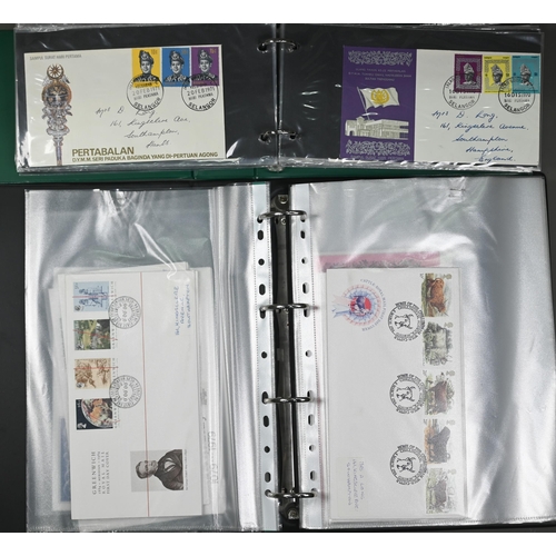 1130 - Six albums of first day covers (box)