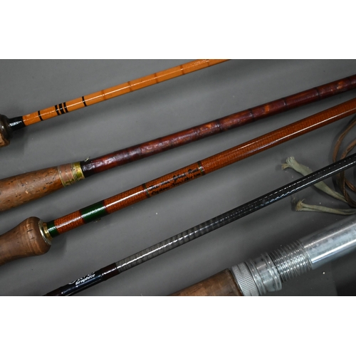 1280 - A vintage Hardy Brothers 10' split-cane fly rod with Patent Steel Centre, no.B11830 with spare head-... 